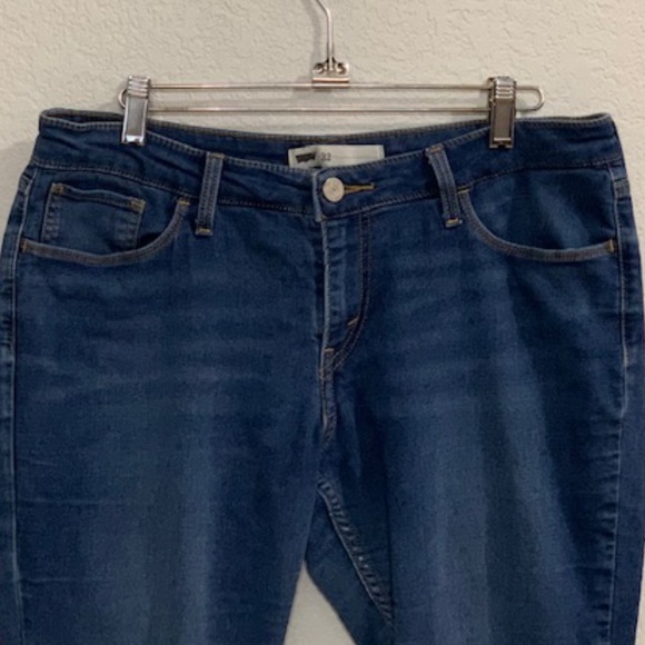 Levi's Skinny Jean Size 32 - Picture 2 of 8